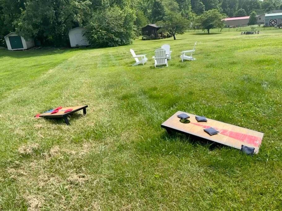 Bears Valley Inn - Great Location! - Peaceful, Children And Dog Friendly Retreat - Less Than 15 Min To All Attractions - Private Pool Club & Fishing Hole - Game Room With Tv Sevierville Extérieur photo
