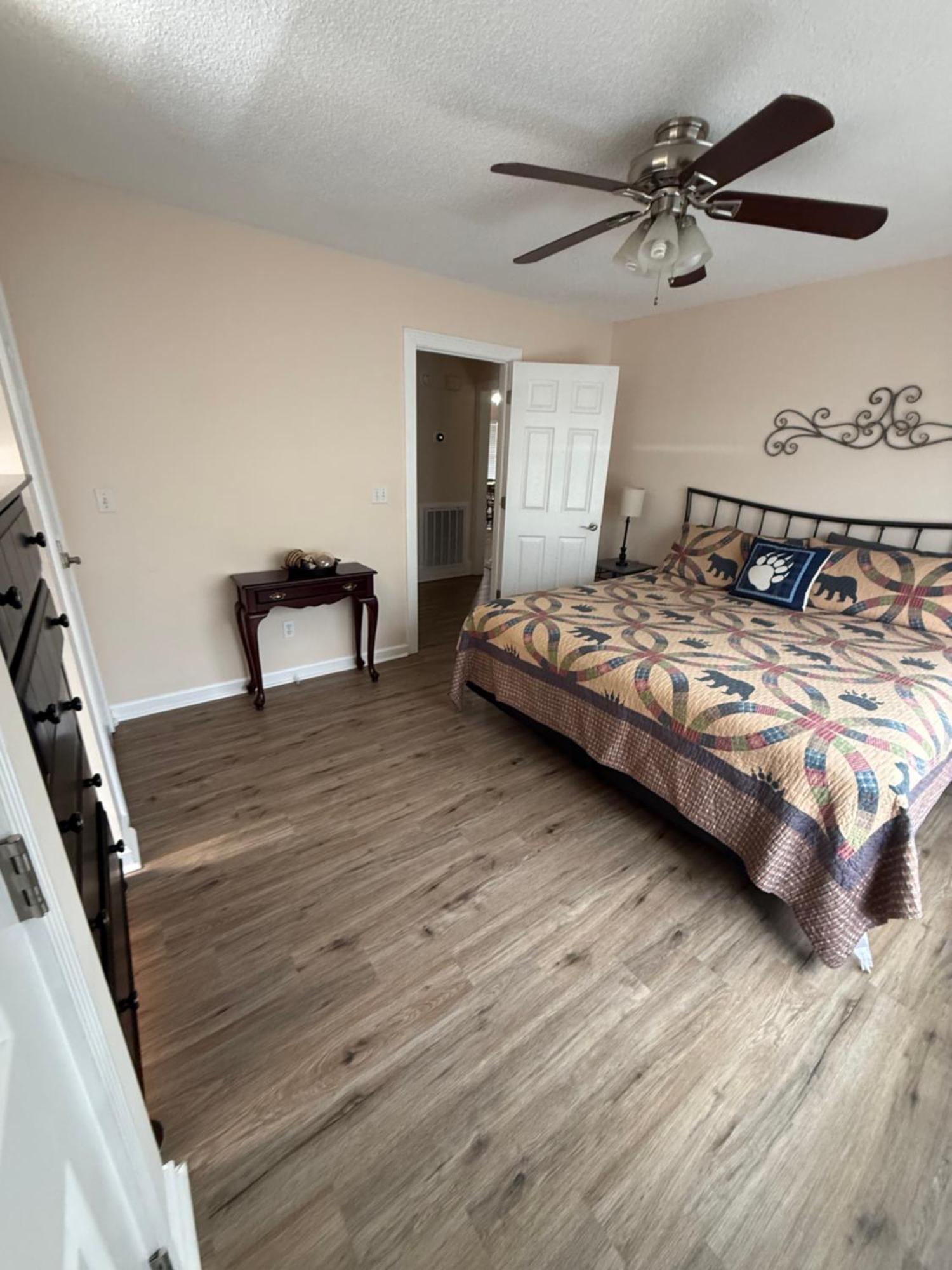 Bears Valley Inn - Great Location! - Peaceful, Children And Dog Friendly Retreat - Less Than 15 Min To All Attractions - Private Pool Club & Fishing Hole - Game Room With Tv Sevierville Extérieur photo